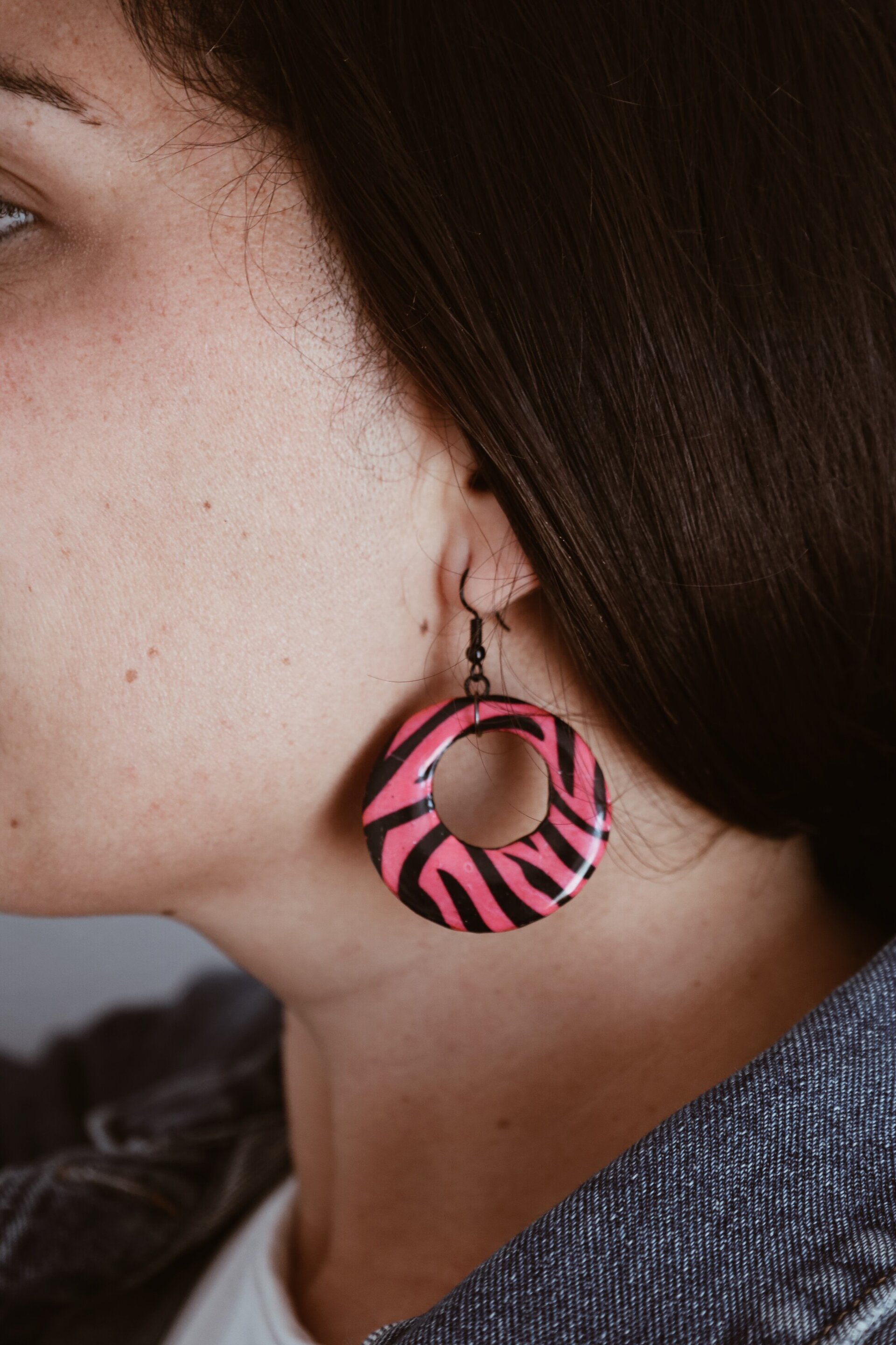 Arete hueco animal print - 5