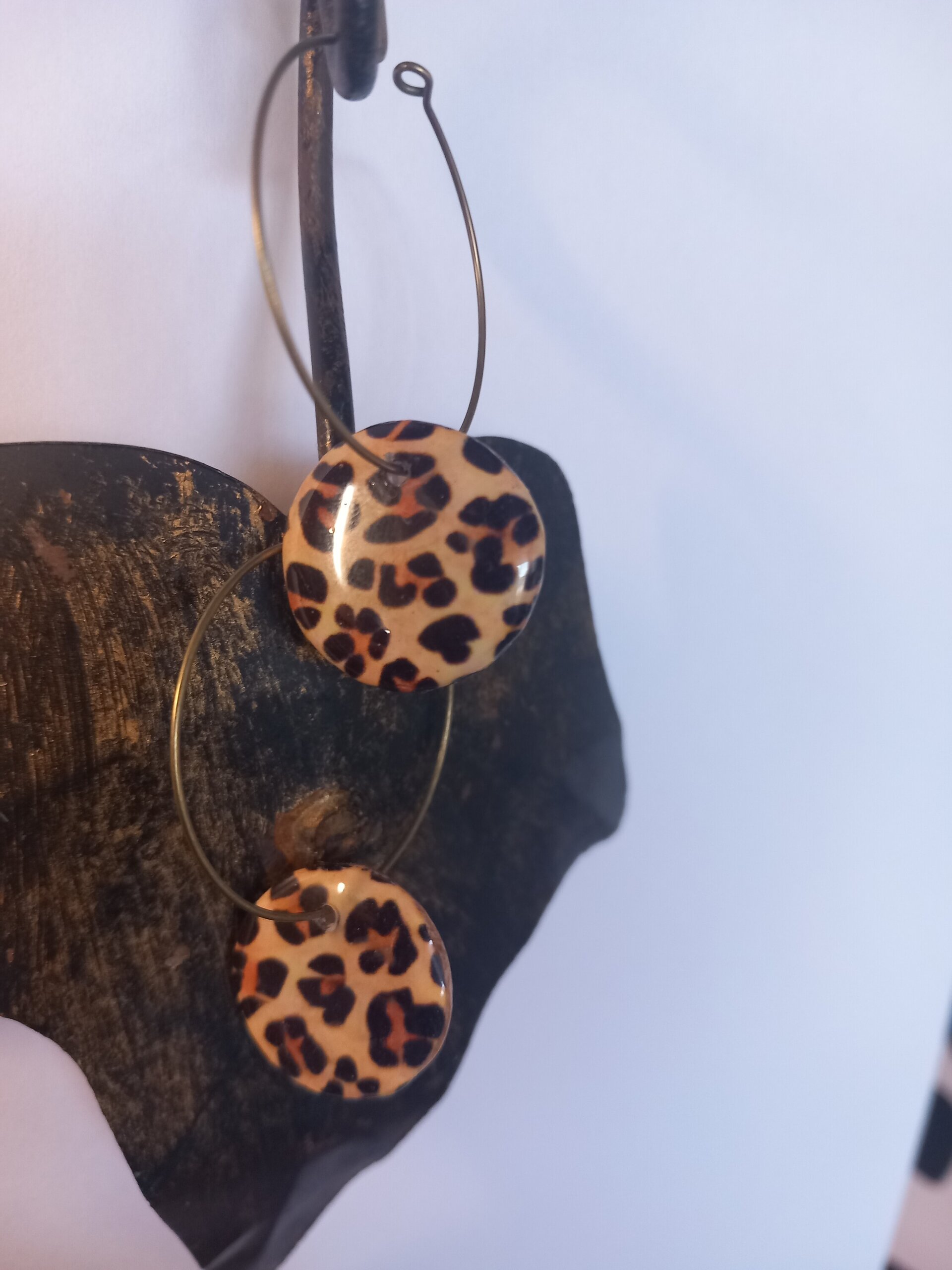 Leopard flying dot - 3